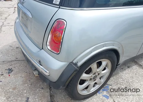 2002 Mini Cooper from USA, damaged, VIN WMWRC33482TE11873